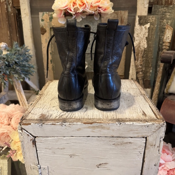 FRYE BOOT | LACE UP | COMBAT TYLER MOTO | BLK LEATHER SILVER METALLIC | VERONICA - Picture 15 of 15